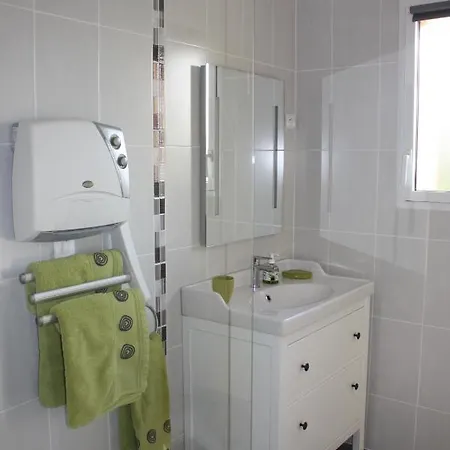 Le Clos Marie Couette-café 4*